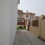 Casa En Jerez Con Patio Cerca De La Playa Y De La Sierra * Херес-де-ла-Фронтера