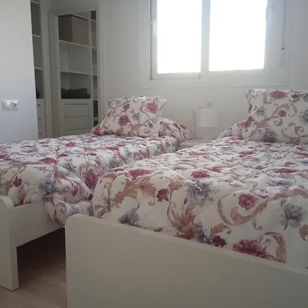 Casa En Jerez Con Patio Cerca De La Playa Y De La Sierra