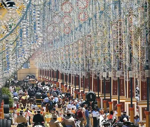 Casa En Jerez Con Patio Cerca De La Playa Y De La Sierra Jerez de la Frontera
