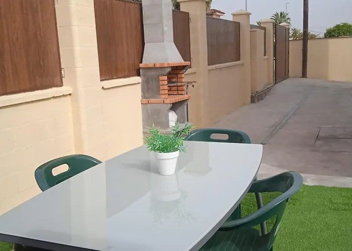 Casa En Jerez Con Patio Cerca De La Playa Y De La Sierra Jerez de la Frontera