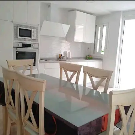 Casa En Jerez Con Patio Cerca De La Playa Y De La Sierra בית נופש