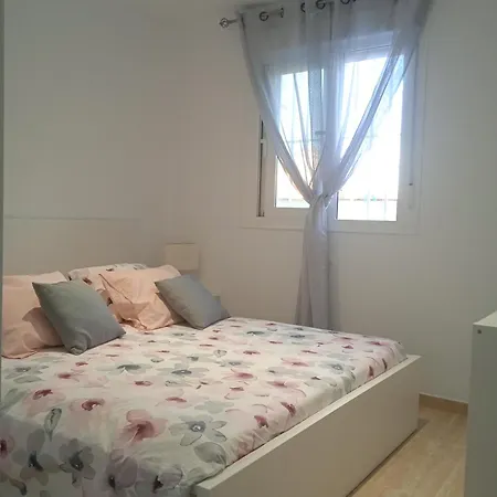 Casa En Jerez Con Patio Cerca De La Playa Y De La Sierra * חרז