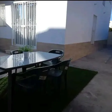 Casa En Jerez Con Patio Cerca De La Playa Y De La Sierra * חרז